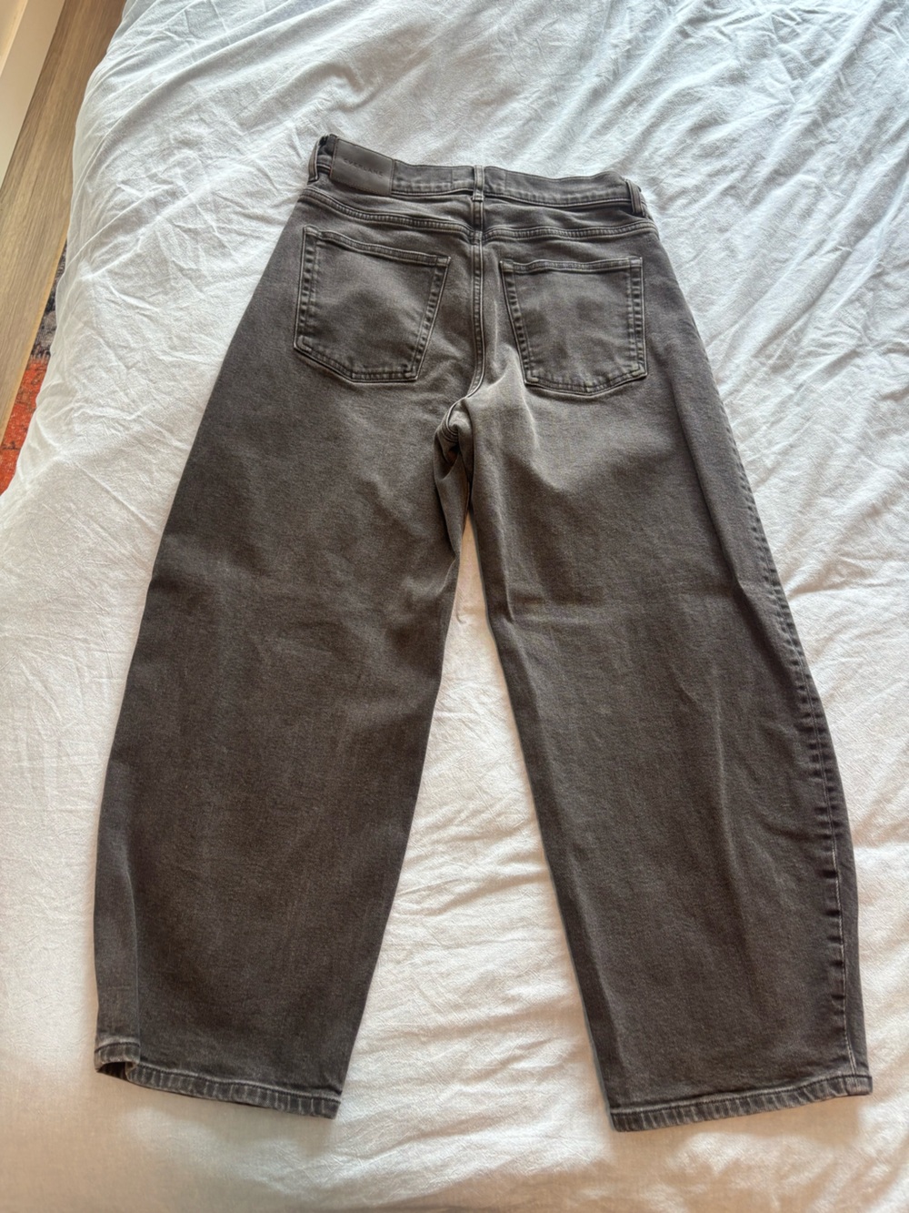 Everlane The Way-High® Curve Jean - Washed Black - Picture 4 of 4